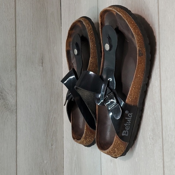 Betula Womens Thong Sandals Flats shoes sz 41/10 Regular - Picture 1 of 13